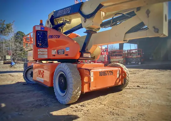 2013 JLG E400AJPN Articulating Boom Lift