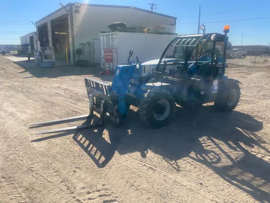 2015 Genie GTH-5519 Forklift