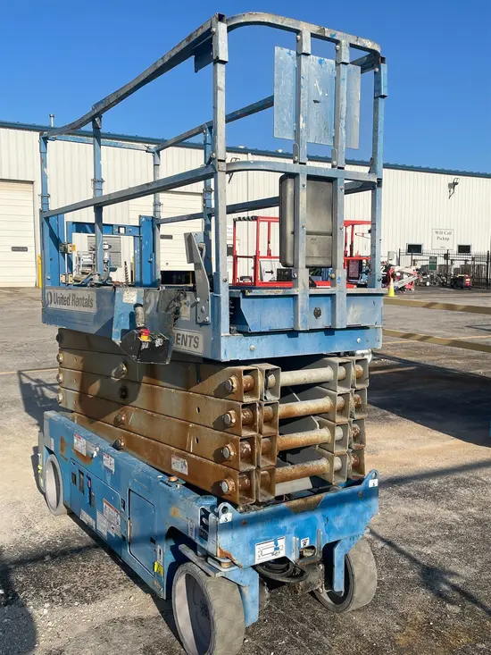 2016 Genie GS-3232 Scissor Lift