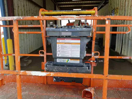 2017 JLG 800S Boom Lift