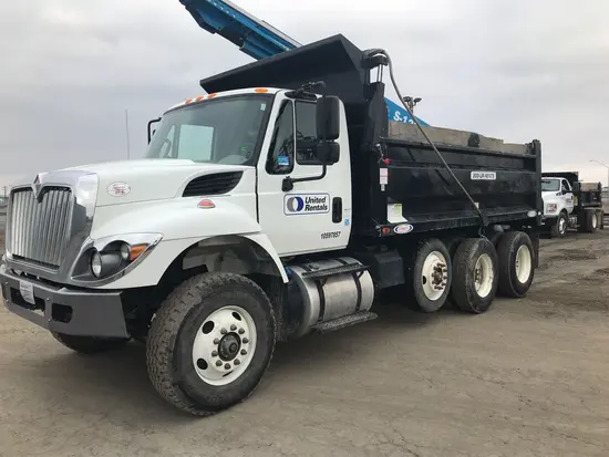 2018 International 7400SBA6X4 Dump Truck