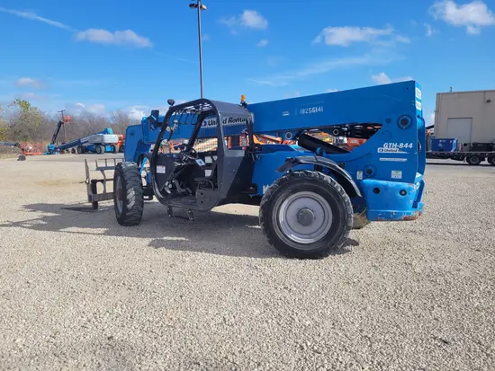 2014 Genie GTH-844 Forklift
