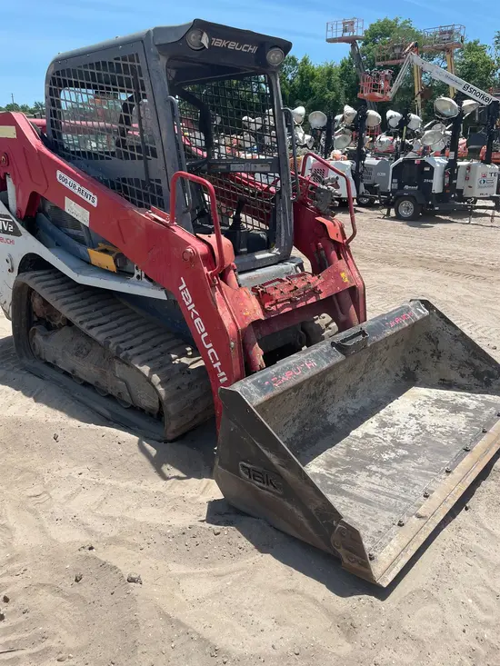 2018 Takeuchi TL10V2-R Track Loader