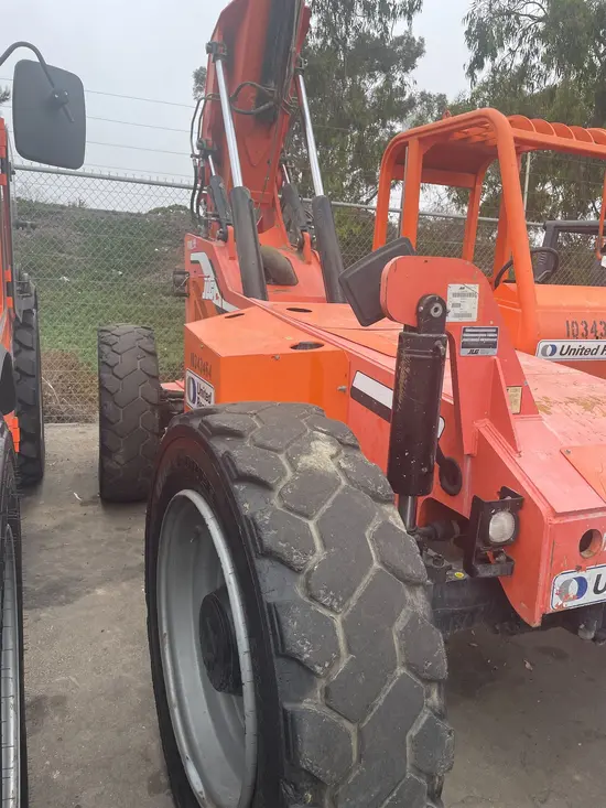 2015 SKYTRAK 6042 Forklift