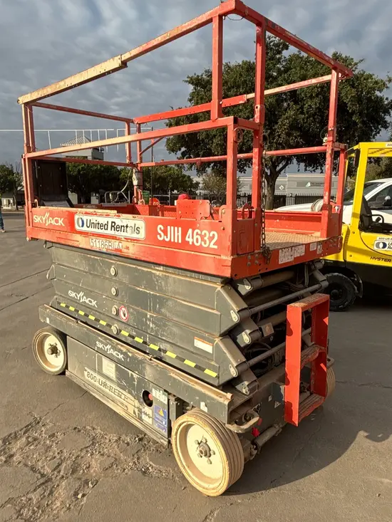 2017 Skyjack SJIII4632 Scissor Lift
