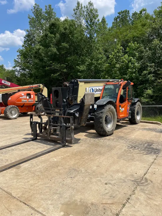 2018 JLG 1055 Forklift