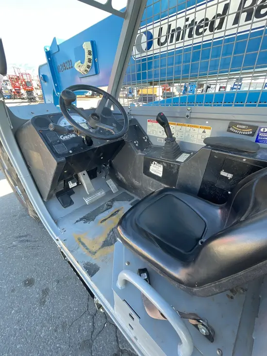 2014 Genie GTH-844 Forklift