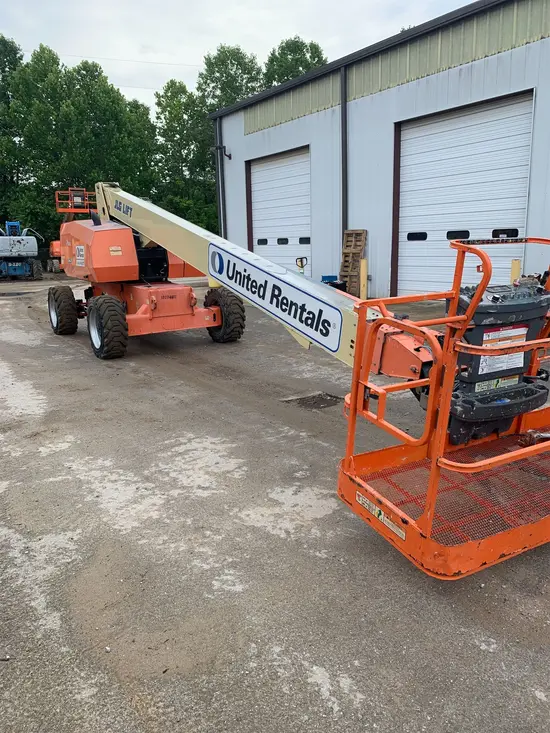 2014 JLG 800S Boom Lift