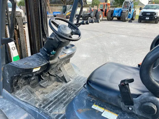2018 Toyota 8FDU25 Warehouse Forklift