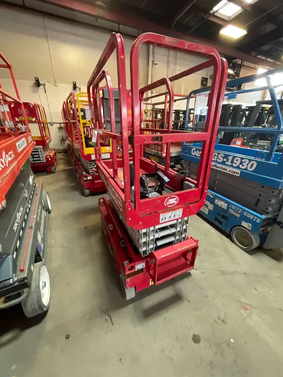 2017 MEC 1330SE Scissor Lift