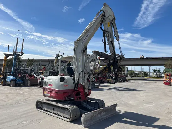 2018 Takeuchi TB260 Mini Excavator