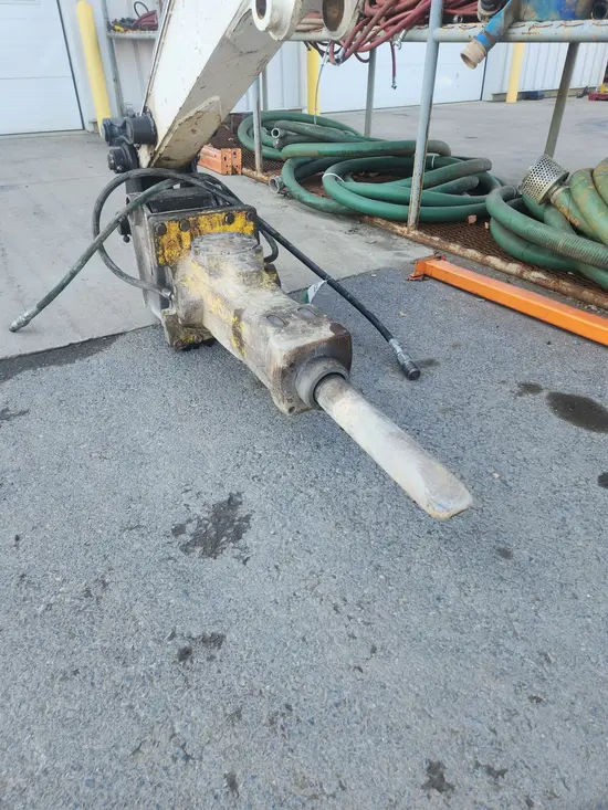 2016 Atlas Copco SB 452 Attachment