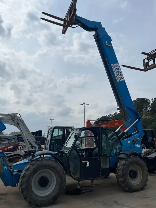 2016 Genie GTH-1056 Forklift