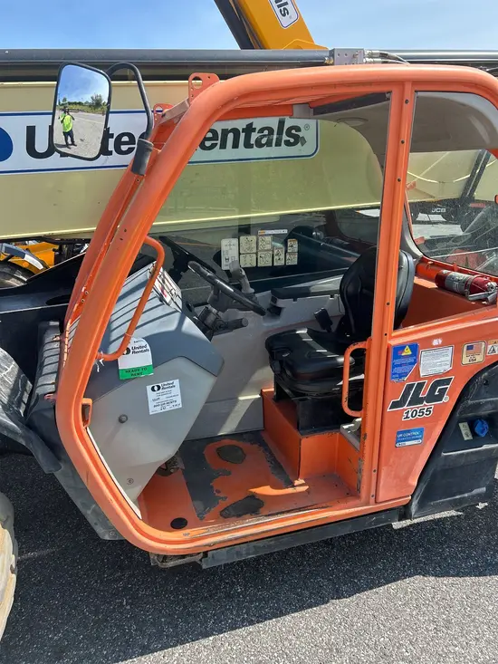 2016 JLG 1055 Forklift