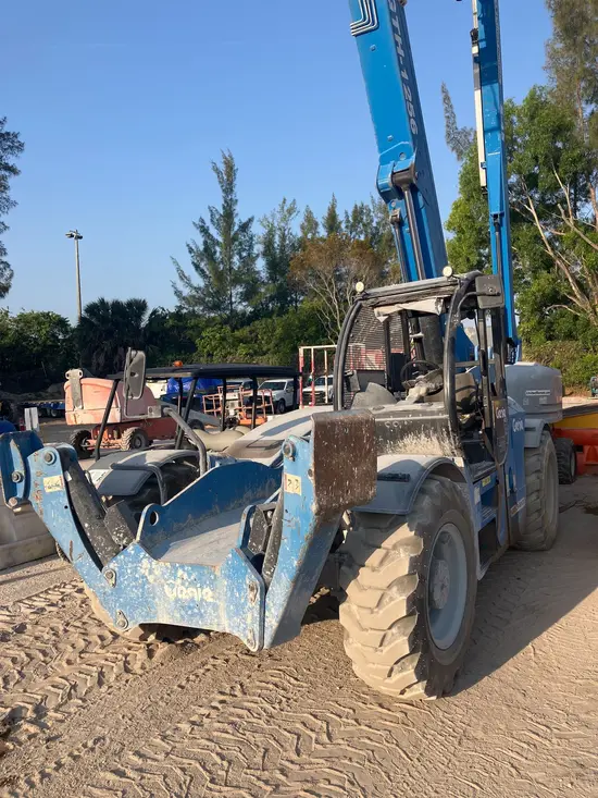 2016 Genie GTH-1256 Forklift