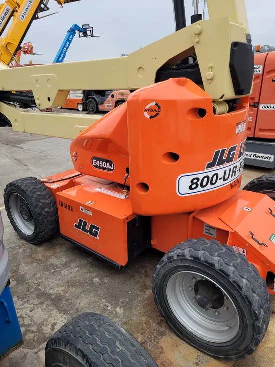 2016 JLG E450AJ Articulating Boom Lift