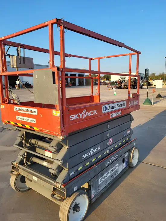 2017 Skyjack SJIII4632 Scissor Lift