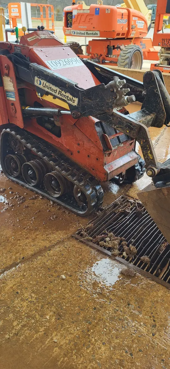 2019 Ditch Witch SK600 Track Loader
