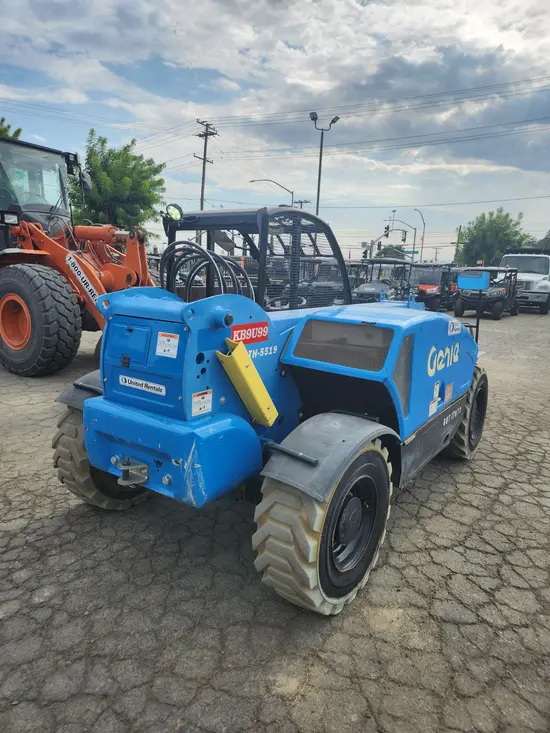 2017 Genie GTH-5519 Forklift