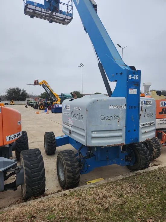 2016 Genie S-45 Boom Lift