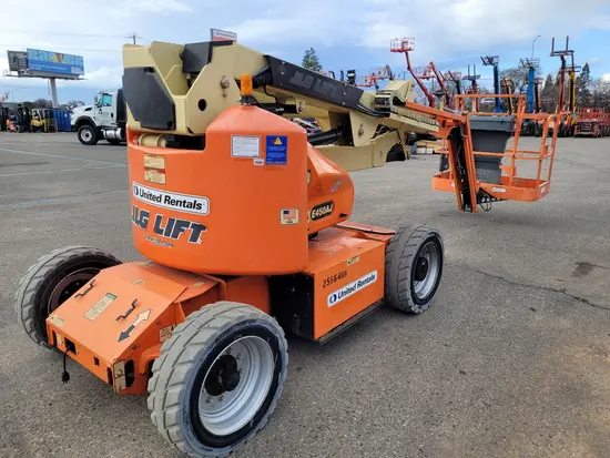 2015 JLG E450AJ Articulating Boom Lift