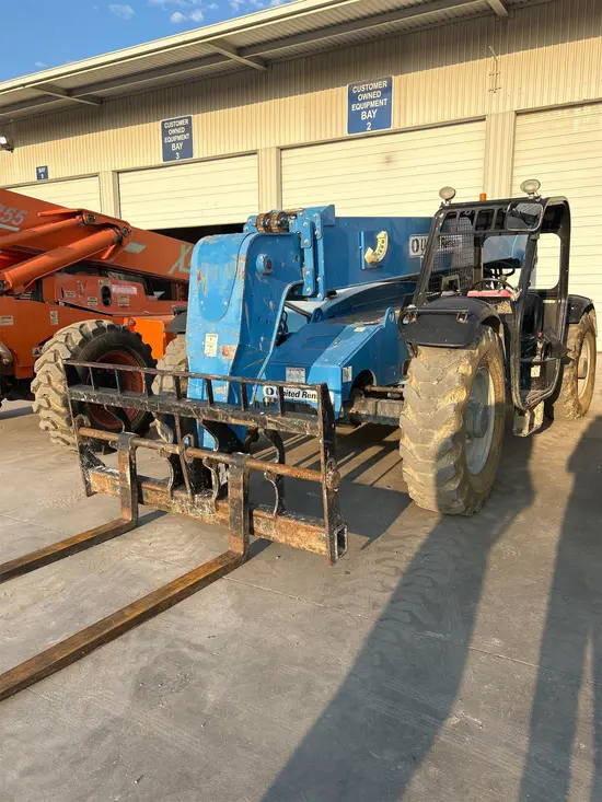 2015 Genie GTH-844 Forklift