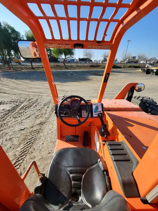 2016 SKYTRAK 8042 Forklift