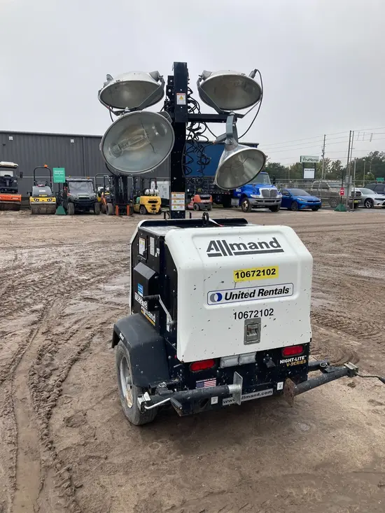 2017 Allmand NIGHT LIGHT V Towable Light Tower
