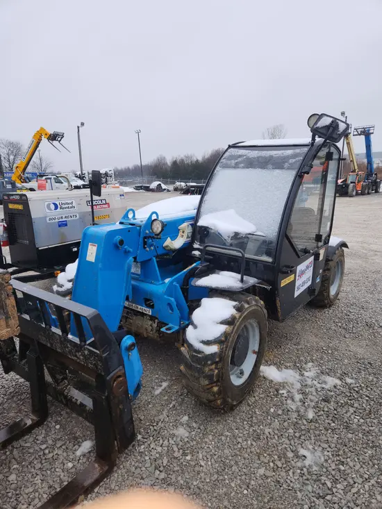 2017 Genie GTH-5519 Forklift