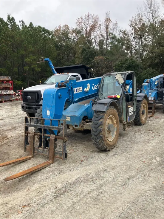 2015 Genie GTH-844D Forklift