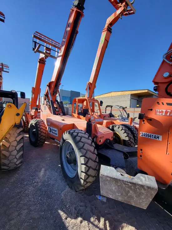 2017 SKYTRAK 10054 Forklift