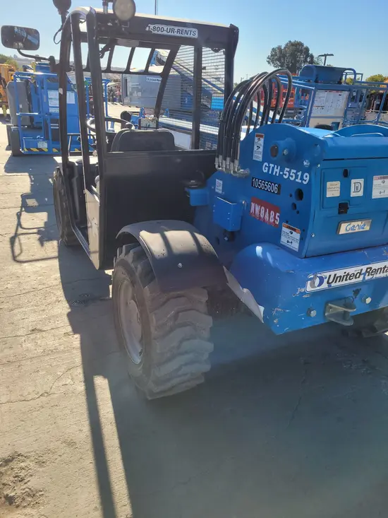 2017 Genie GTH-5519 Forklift