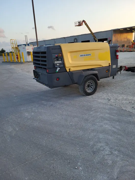 2017 Atlas Copco XAS440JD T4F Air Compressor