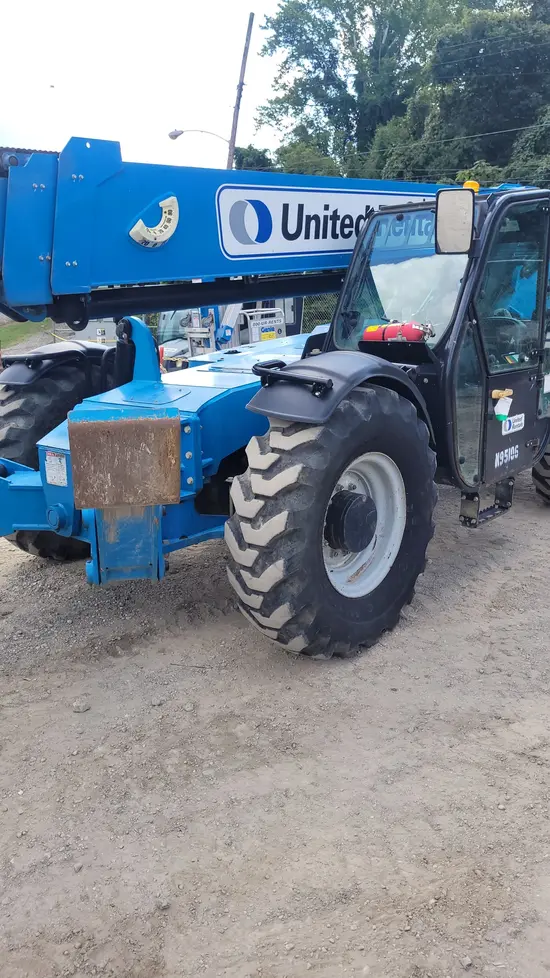 2016 Genie GTH-1056 Forklift