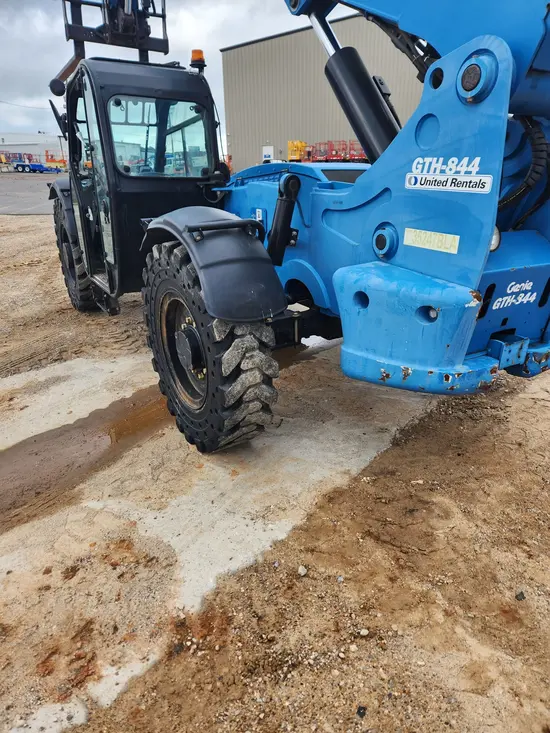 2016 Genie GTH-844 Forklift