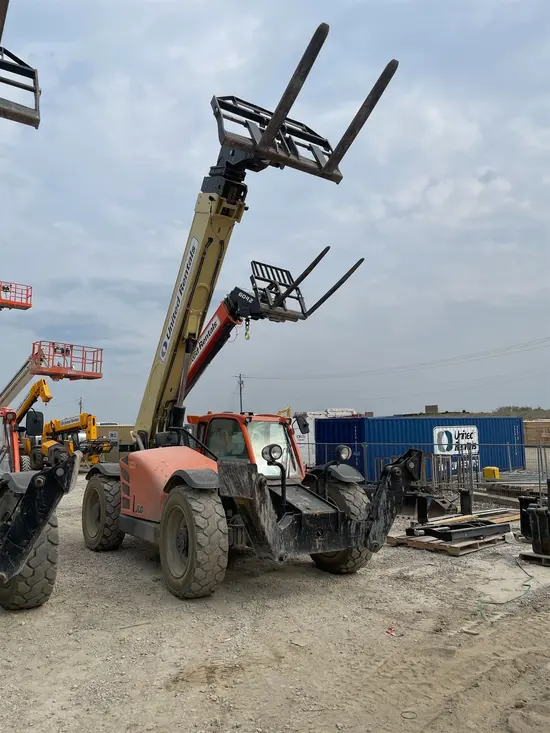 2018 JLG 1055 Forklift