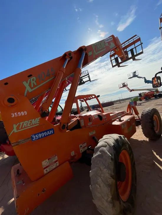 2004 XTREME XRM1045 Forklift