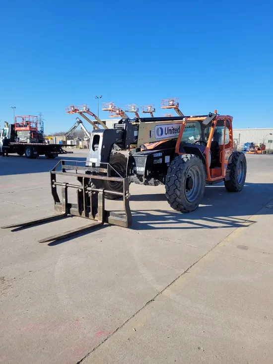 2016 JLG 642 Forklift