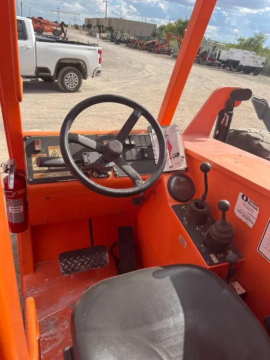 2014 SKYTRAK 6042 Forklift