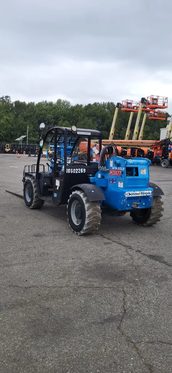 2017 Genie GTH-5519 Forklift