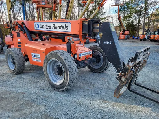 2016 SKYTRAK 6042 Forklift
