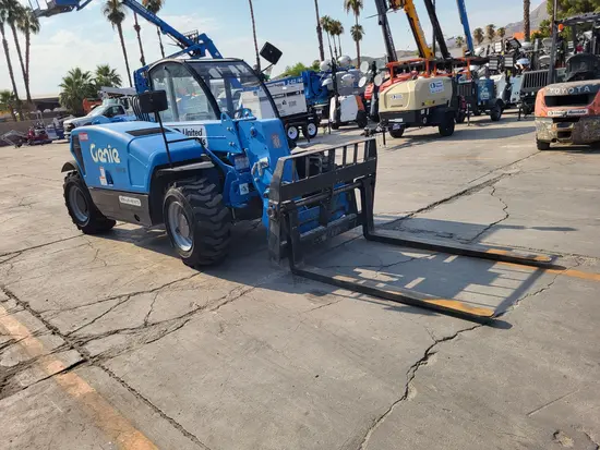 2017 Genie GTH-5519 Forklift