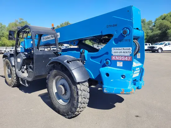 2015 Genie GTH-844 Forklift