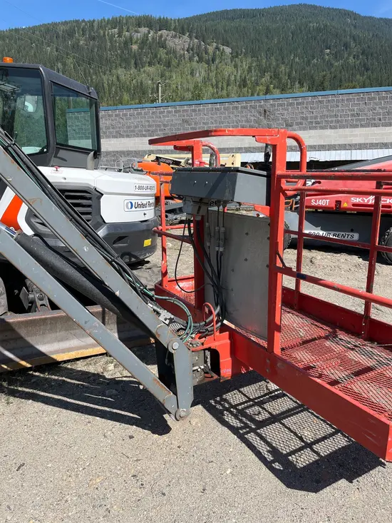 2013 Skyjack SJ45T Boom Lift