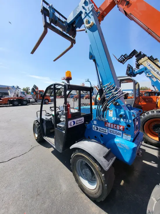2016 Genie GTH-5519 Forklift