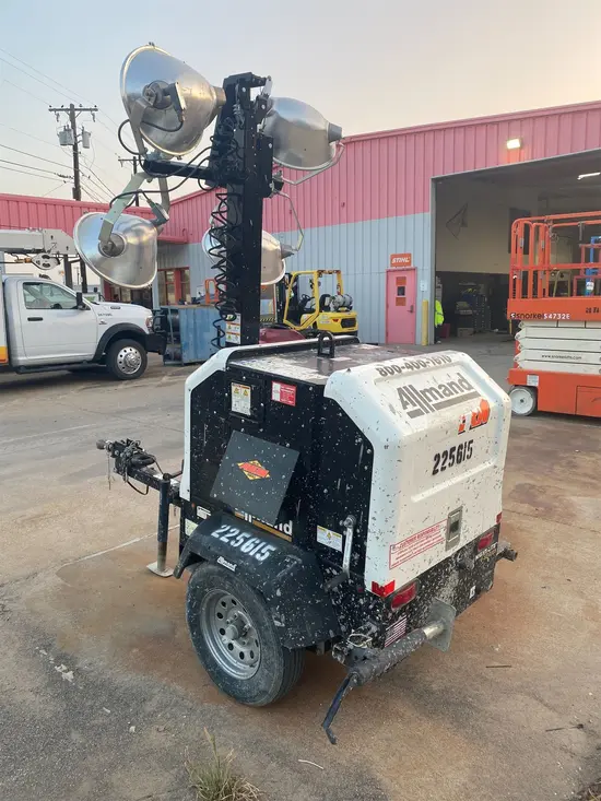2019 Allmand NLV-ML3EC Portable Work Light