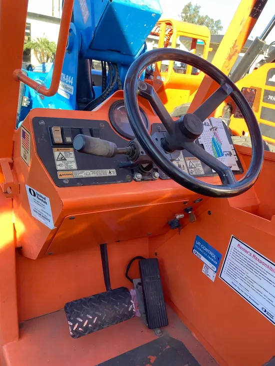 2016 SKYTRAK 6042 Forklift