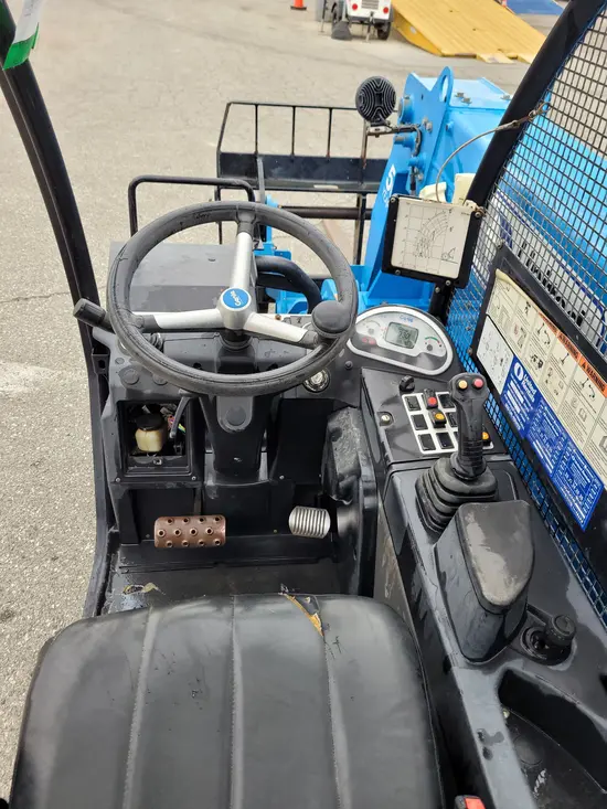 2017 Genie GTH-5519 Forklift