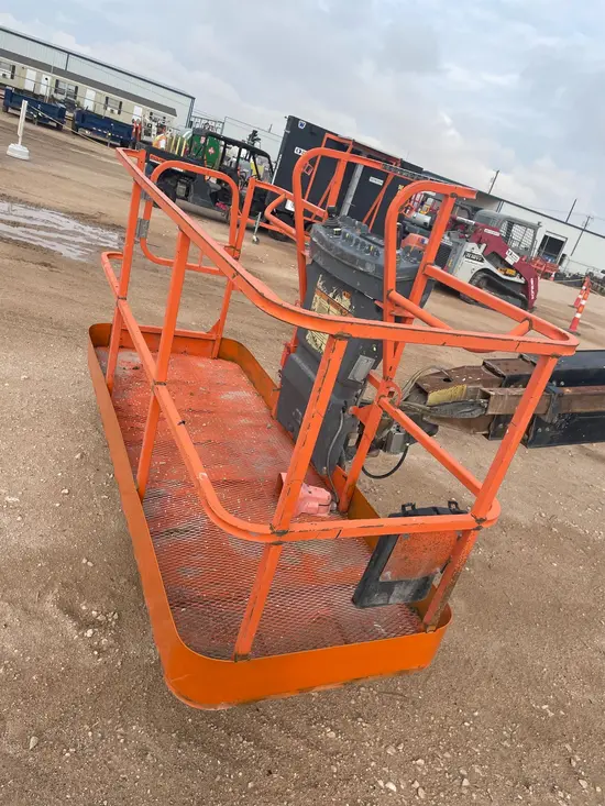 2014 JLG 800S Boom Lift