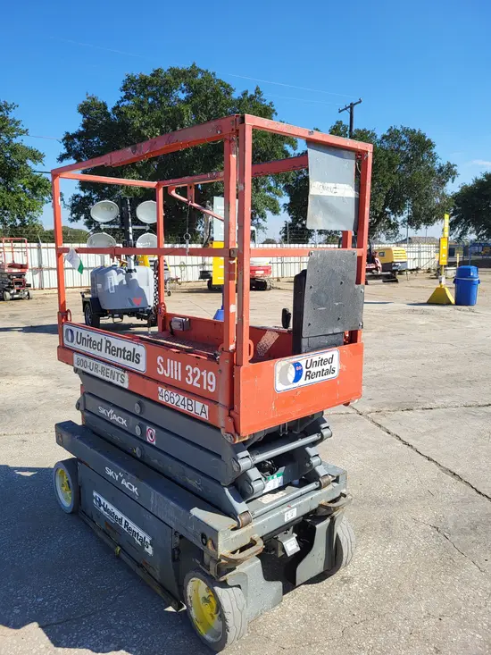 2017 Skyjack SJIII3219 Scissor Lift